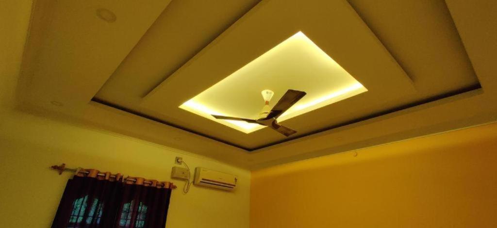 La Bay Luxury Beach Bungalow Puducherry Buitenkant foto
